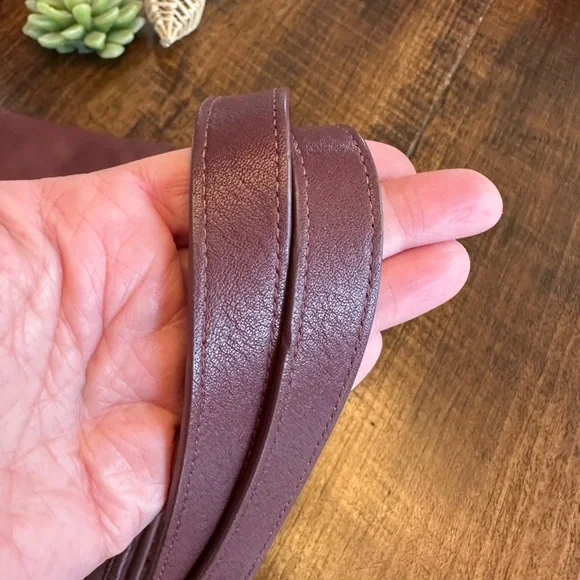 Leatherology | Aleena Soft Zippered Tote in Bordeaux - Full Grain Leather - Picture 12 of 16